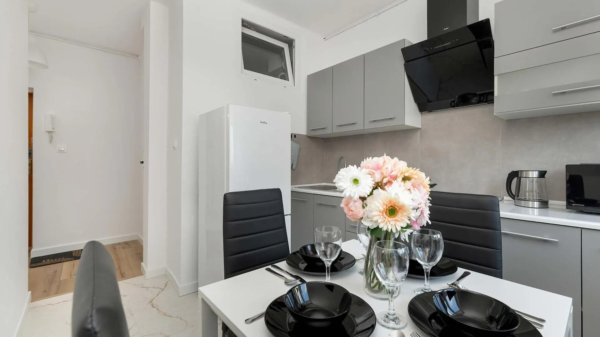 Raclawicka Modern Studio For 4 Guests Gdansk By Noclegi Renters